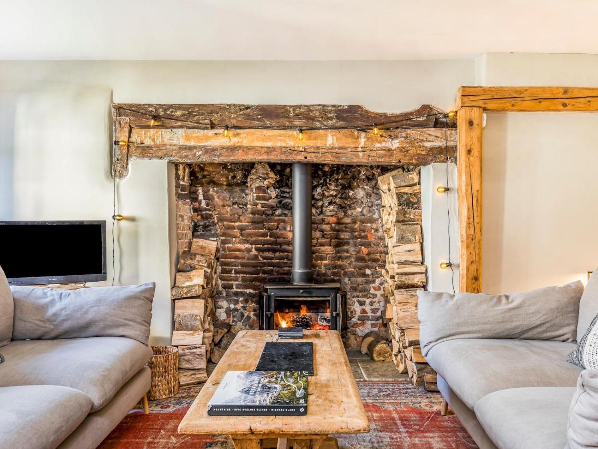 Pass The Keys Charming Downland Cottage Chichester Exterior foto