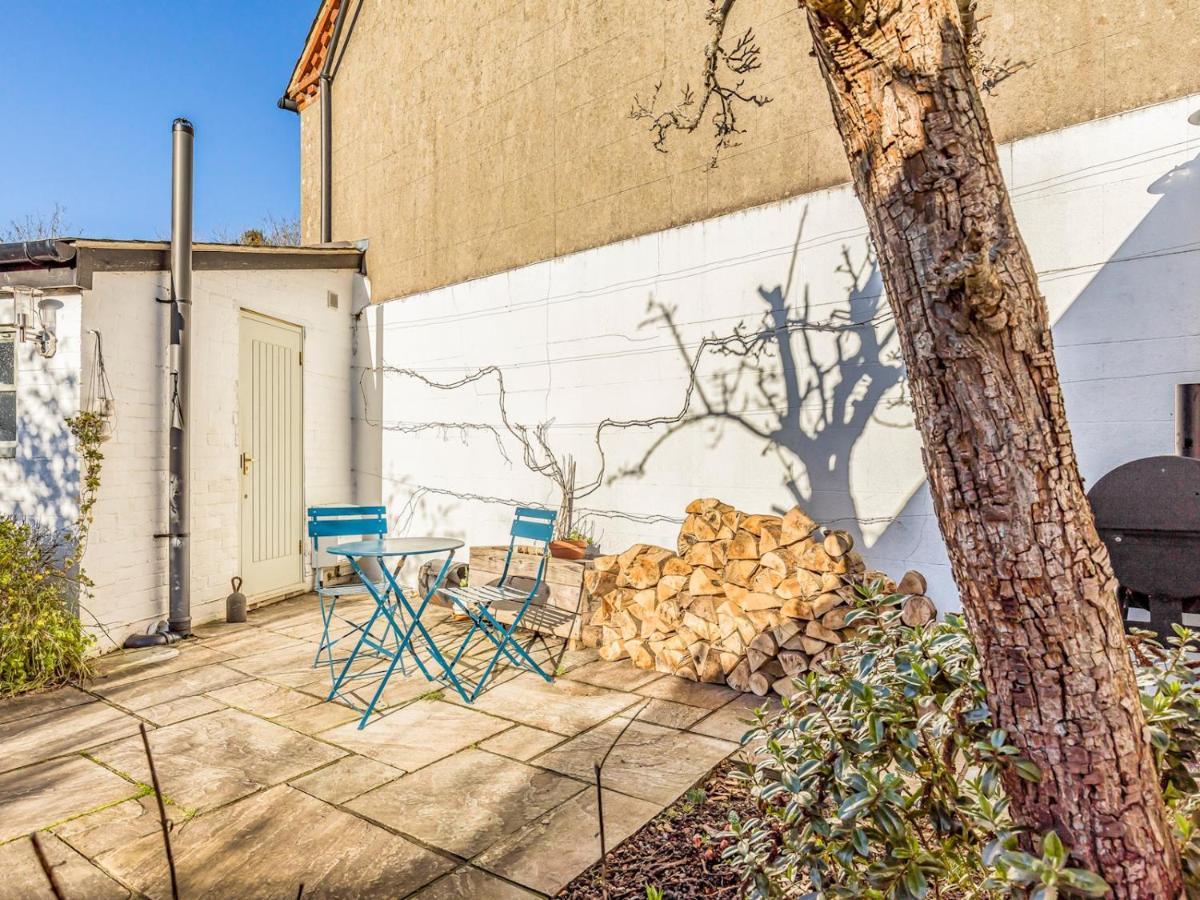 Pass The Keys Charming Downland Cottage Chichester Exterior foto