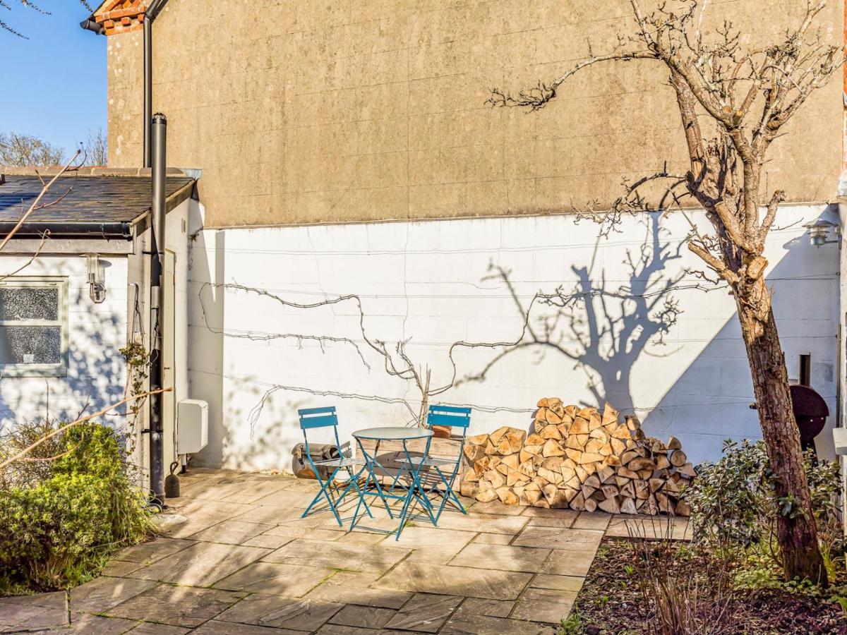 Pass The Keys Charming Downland Cottage Chichester Exterior foto